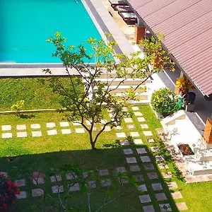 *** Bed and breakfast Wood Sri Lanka