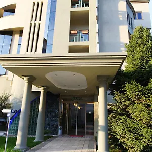 4* فندق Hotel Green