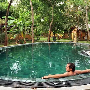 ** Hotel Sat Nam Village Sri Lanka