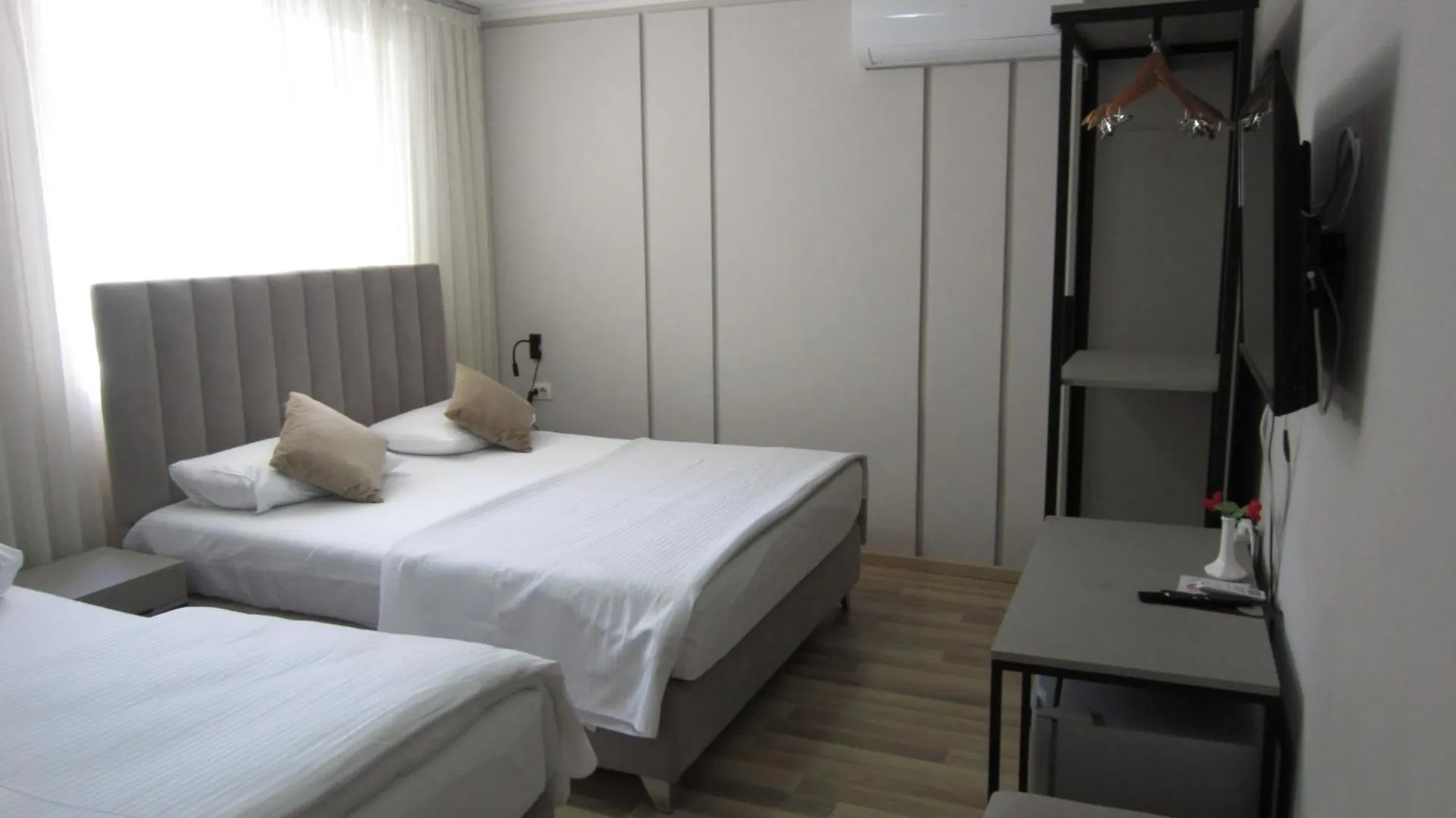 Freddy'S Hotel Tirana
